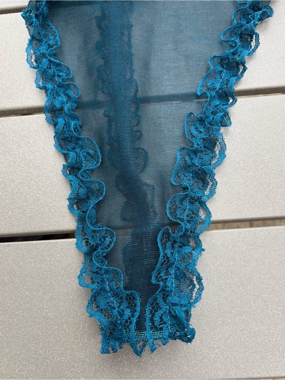 Beautiful Y2K Vintage Secret Treasures Teal Iridescent Lace Teddy Size Lg. - Picture 5 of 10